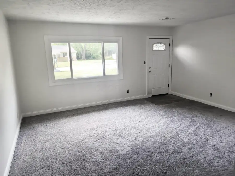 2984 Wessex Court, Columbus, OH 43232 - #2