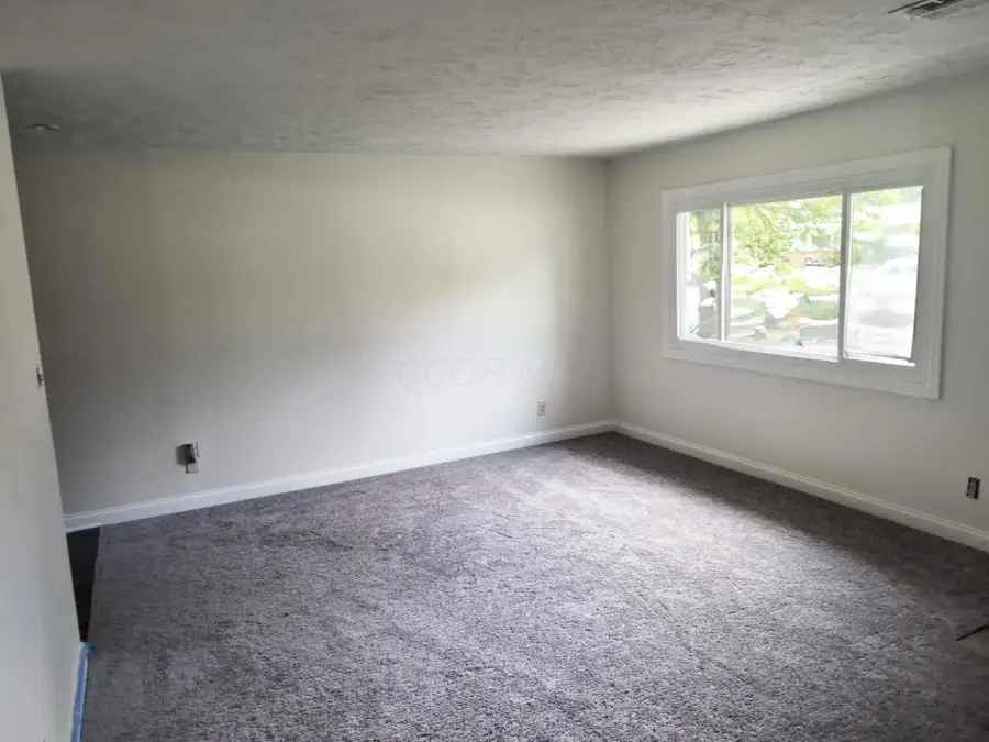 2984 Wessex Court, Columbus, OH 43232 - #3