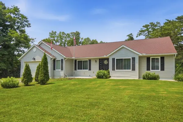 228 Jones Avenue Sw, Pataskala, OH 43062