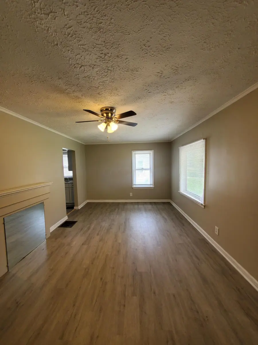 1911 Brentnell Avenue, Columbus, OH 43219 - #3