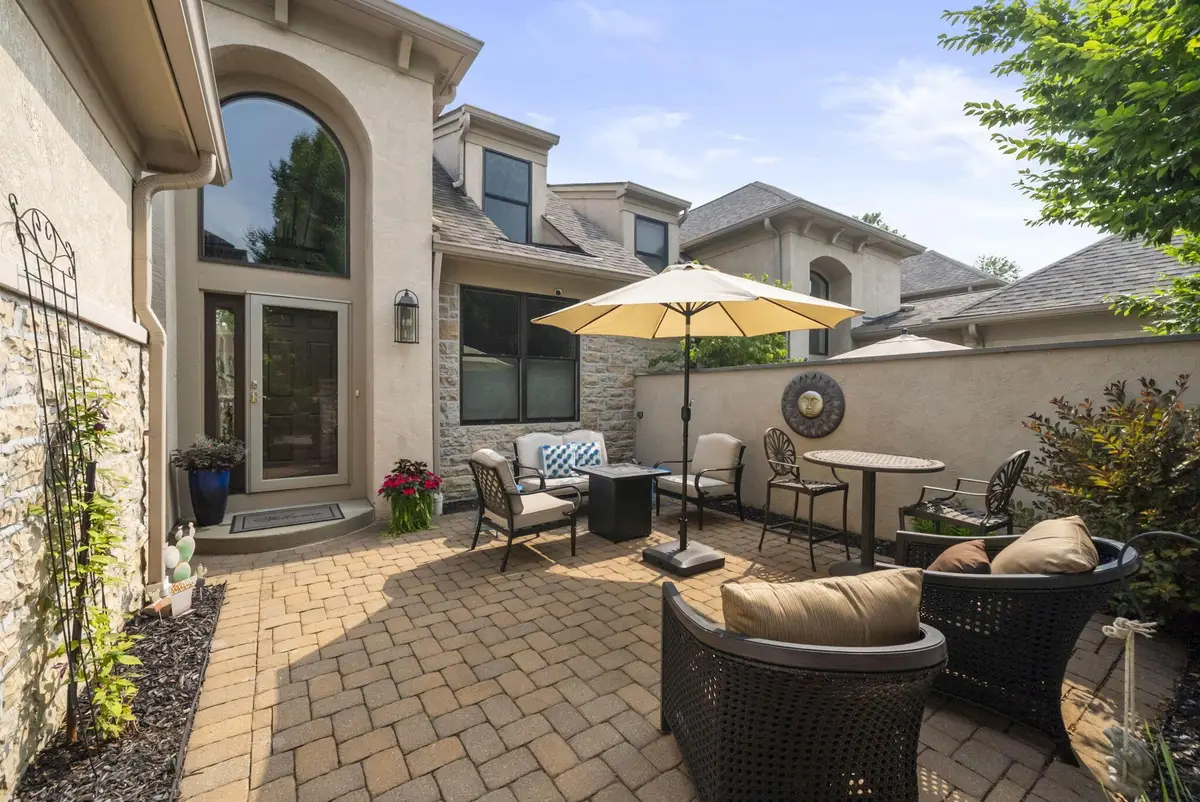4922 Stonehaven Drive, Upper Arlington, OH 43220 - #1
