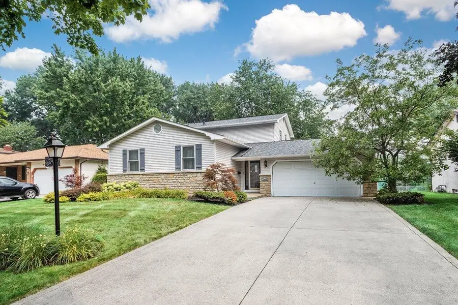 1944 Faymeadow Avenue, Columbus, OH 43229 - #2