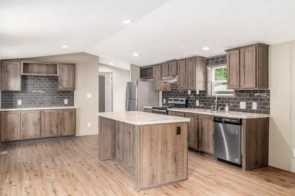 4711 Walnut Road, Buckeye Lake, OH 43008