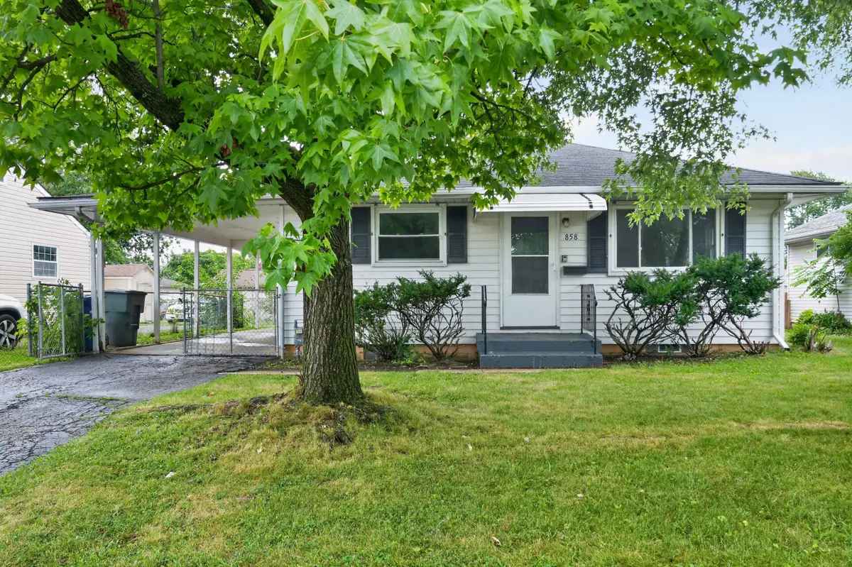 858 W Stephen Drive W, Columbus, OH 43204 - #1