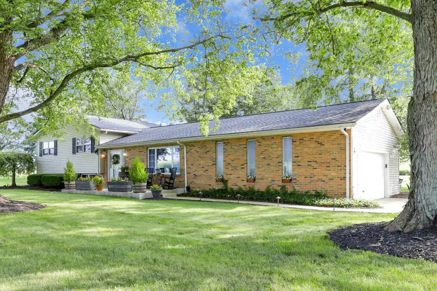 2325 Carroll Southern Road Nw, Carroll, OH 43112 - #2