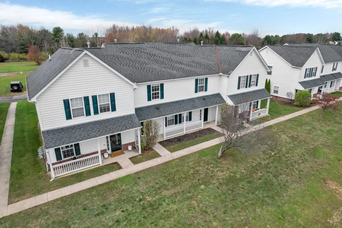 707 Pondview Drive, Grove City, OH 43123 - #1