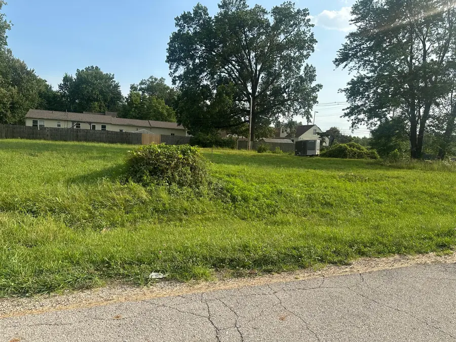 3703 E Genessee Avenue, Columbus, OH 43219 - #2