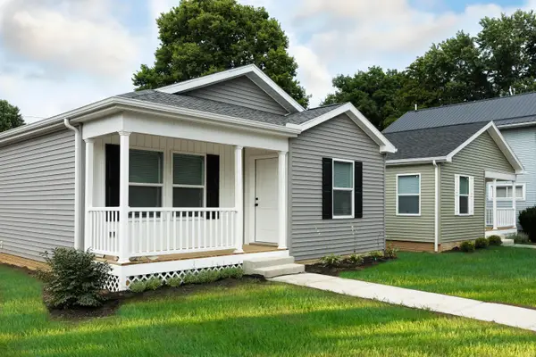 156 E Channel Street, Newark, OH 43055