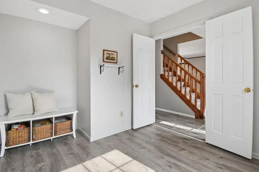 1540 Whitcombe Way, Columbus, OH 43228 - #3
