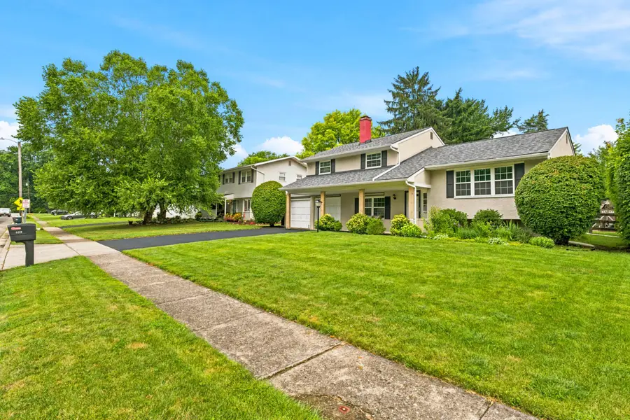 402 Hermitage Road, Columbus, OH 43230 - #2