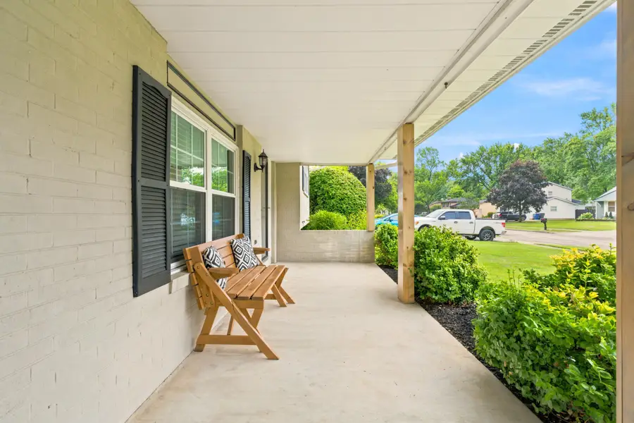402 Hermitage Road, Columbus, OH 43230 - #3