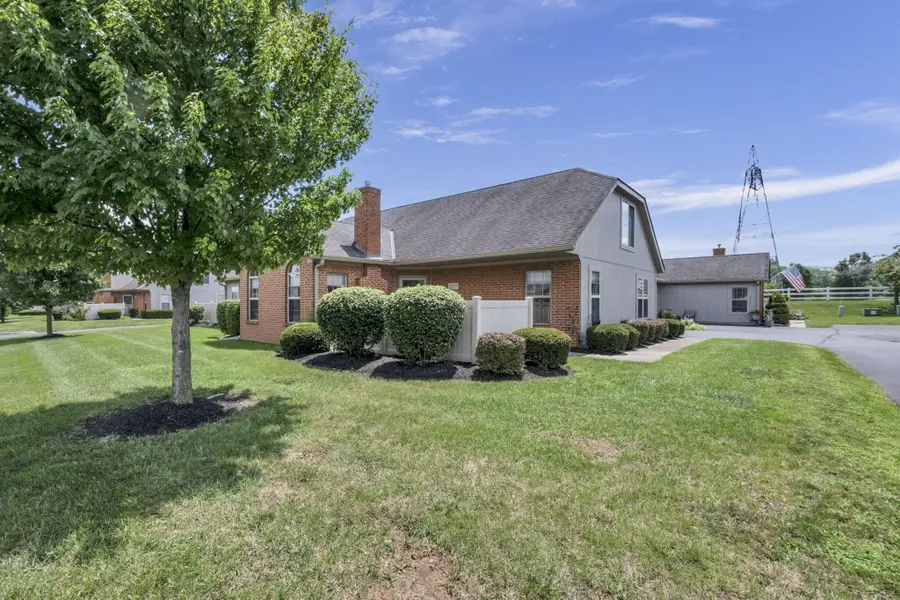 2227 Ravine Woods Drive, Grove City, OH 43123 - #2