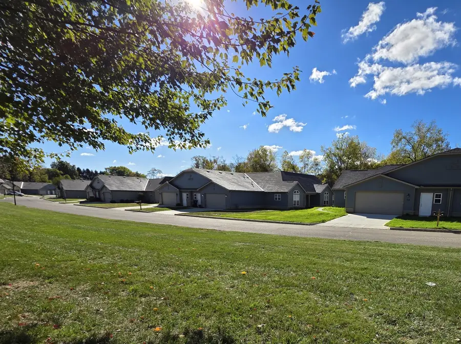 704 Olde Creek Drive, Newark, OH 43055 - #2