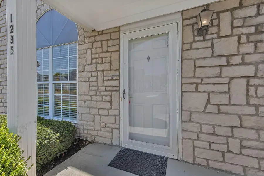 1235 Dunhurst Street, Circleville, OH 43113 - #3