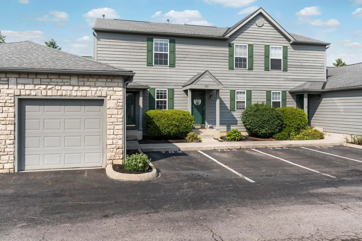 702 Parkgrove Way, Lewis Center, OH 43035 - #1