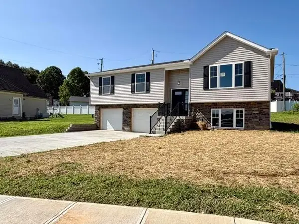 936 Hobart Court, Logan, OH 43138
