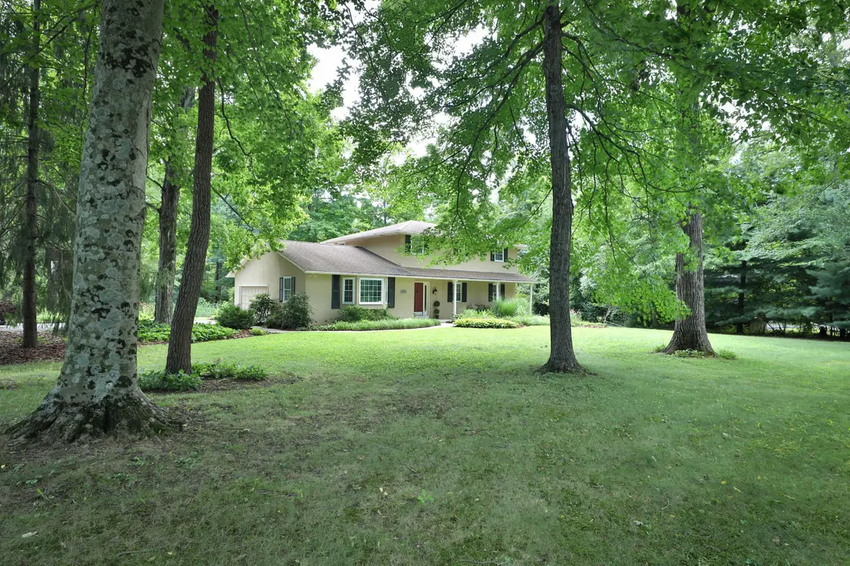5915 Headley Road, Gahanna, OH 43230 - #1