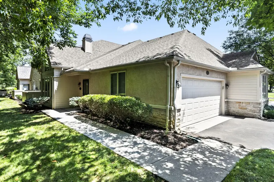 215 Ironclad Drive, Columbus, OH 43213 - #2