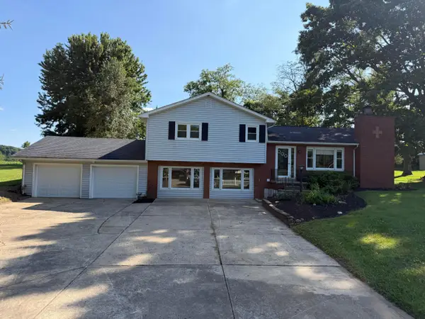 3228 Meadowbrook Drive Ne, Lancaster, OH 43130