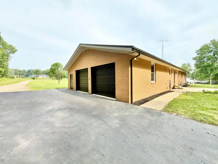 12761 Old Mansfield Road, Mount Vernon, OH 43050 - #2