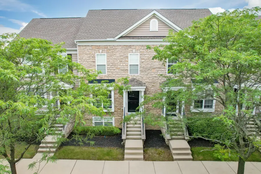 5269 Cross River Falls Boulevard, Dublin, OH 43016 - #3
