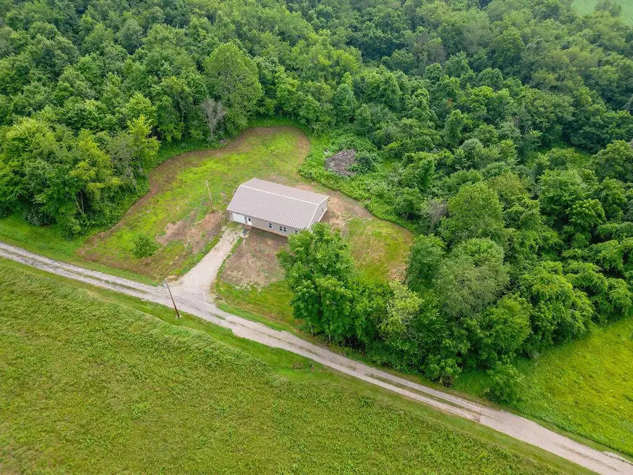 7795 Loches Road Ne, Saint Louisville, OH 43071 - #2