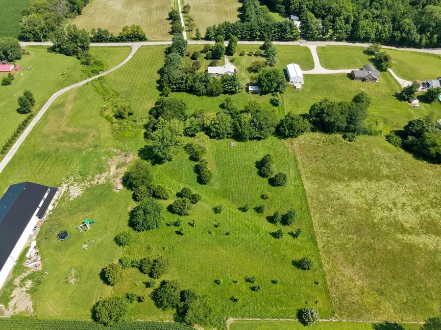 7827 Duvall Road, Ashville, OH 43103 - #3