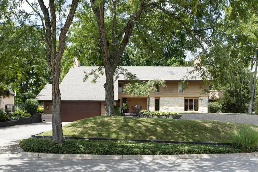 886 Clayton Drive, Worthington, OH 43085 - #3
