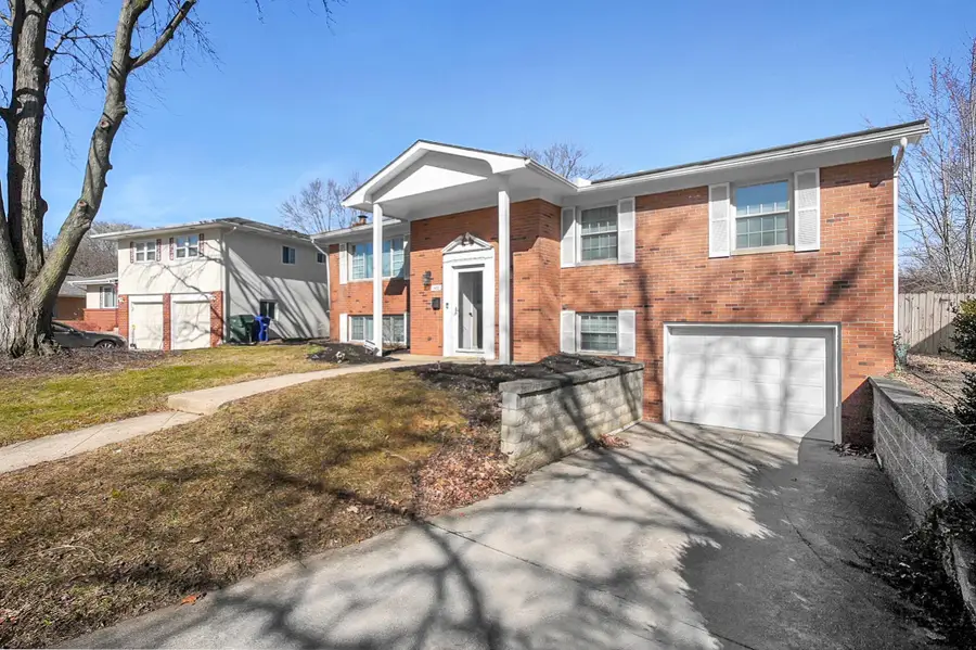 1452 Ironwood Drive, Columbus, OH 43229 - #2