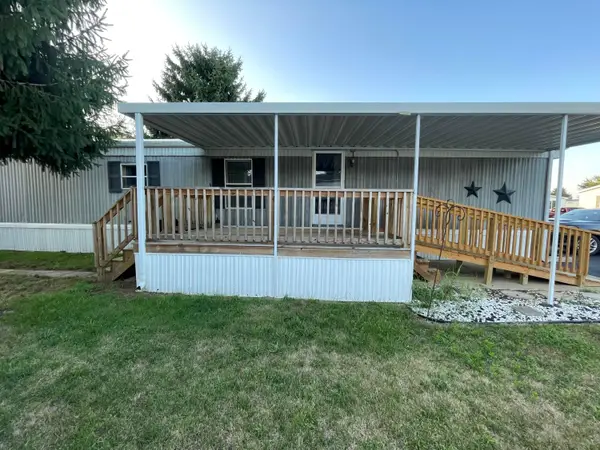 143 Oak Manor, South Bloomfield, OH 43103
