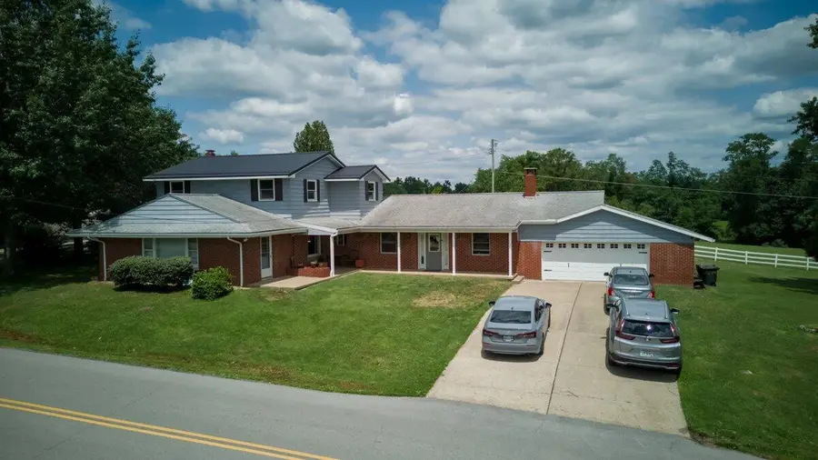 9205 Hopewell National Road, Hopewell, OH 43746 - #2