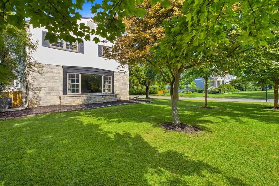 2569 Chester Road, Upper Arlington, OH 43221 - #3