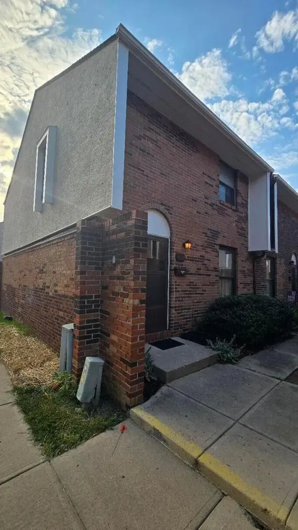 1832 Willoway Circle S, Columbus, OH 43220