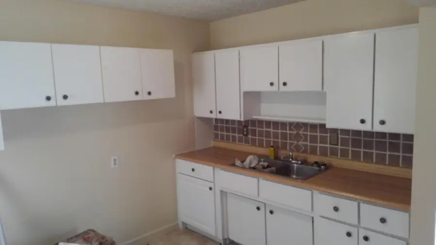 815 Chestershire Road, Columbus, OH 43204 - #3