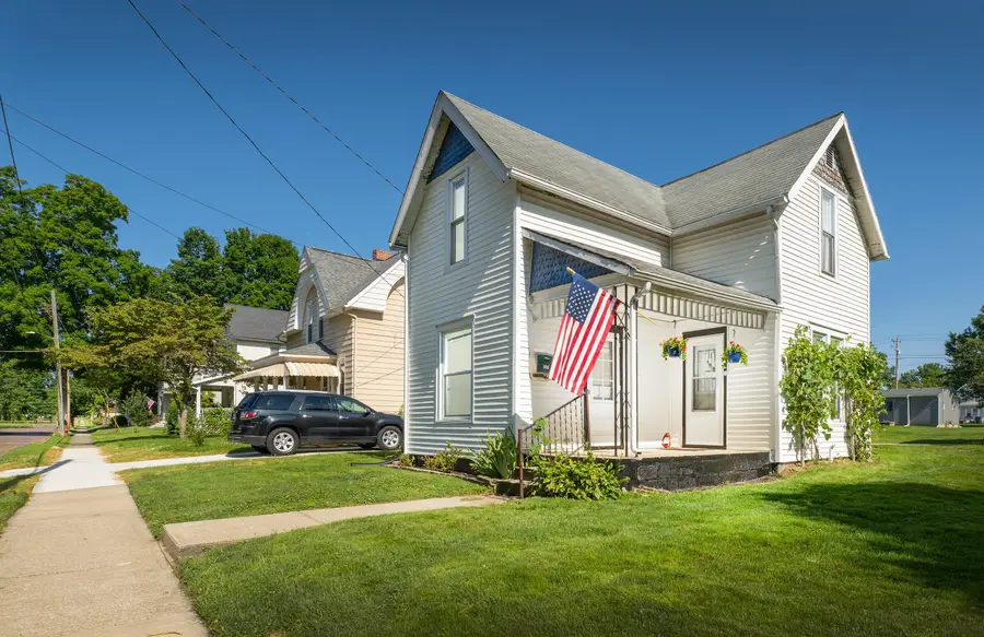 505 E Burgess Street, Mount Vernon, OH 43050 - #2