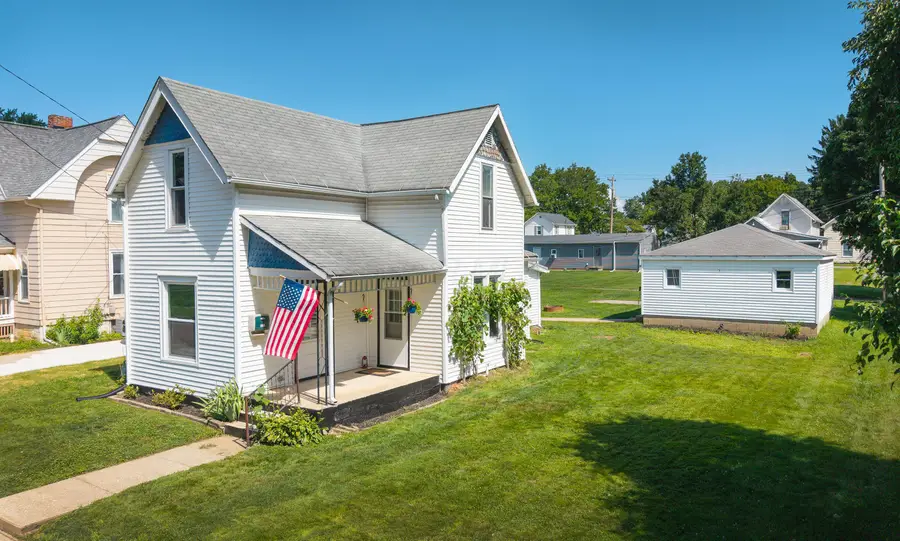 505 E Burgess Street, Mount Vernon, OH 43050 - #3