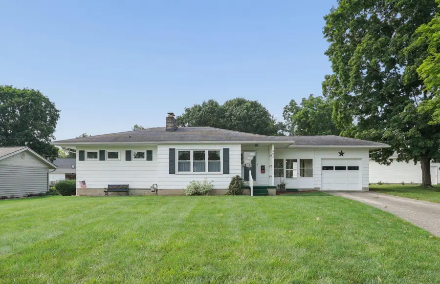 993 Lynwood Avenue, Circleville, OH 43113 - #2