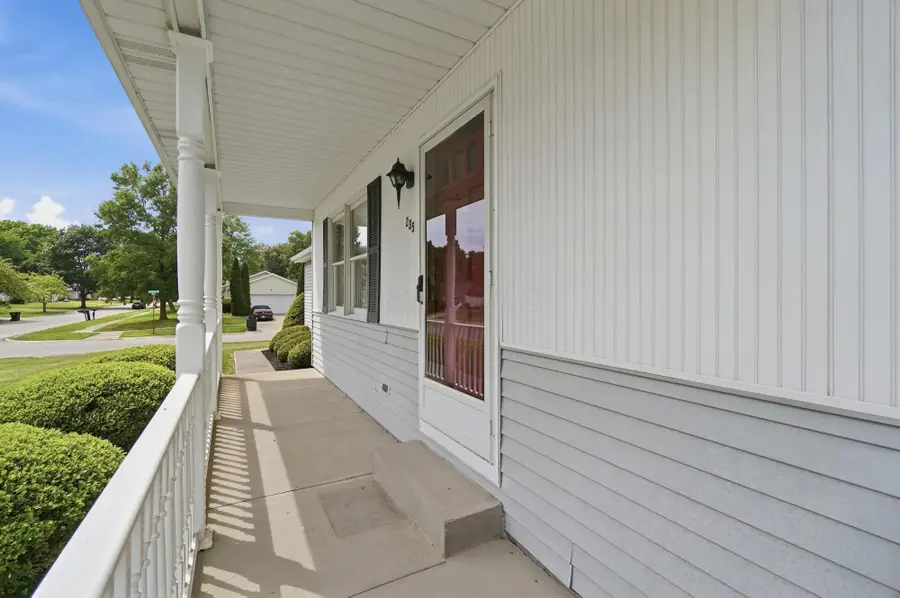235 Timber Ridge Drive, Pickerington, OH 43147 - #2