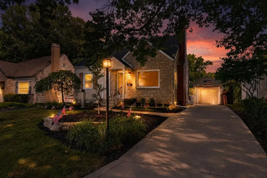 202 Deland Avenue, Columbus, OH 43214 - #2
