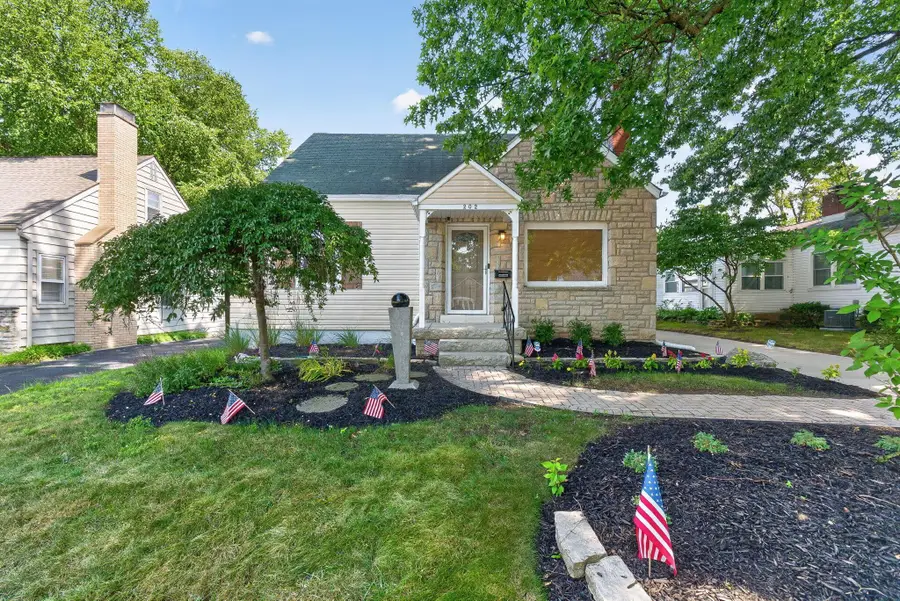 202 Deland Avenue, Columbus, OH 43214 - #3