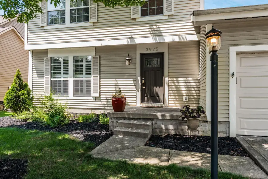 3925 Roxham Court, Columbus, OH 43230 - #2