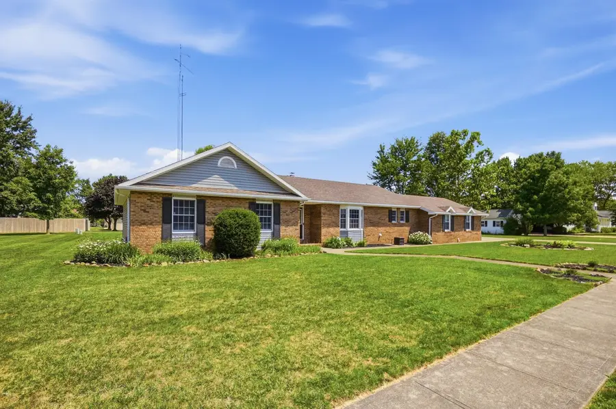 1104 Farmington Lane, Washington Court House, OH 43160 - #2