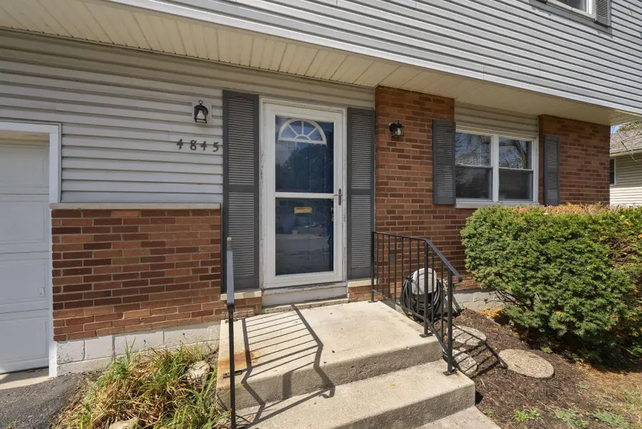 4845 Bourke Road, Columbus, OH 43229 - #3