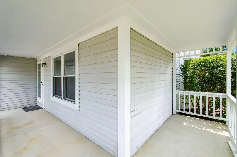 5113 Wolf Run Drive, Columbus, OH 43230 - #3