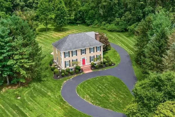 384 Longford Drive, Granville, OH 43023