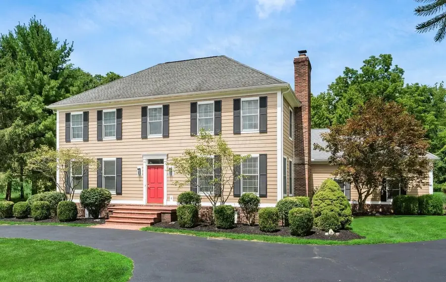 384 Longford Drive, Granville, OH 43023 - #2