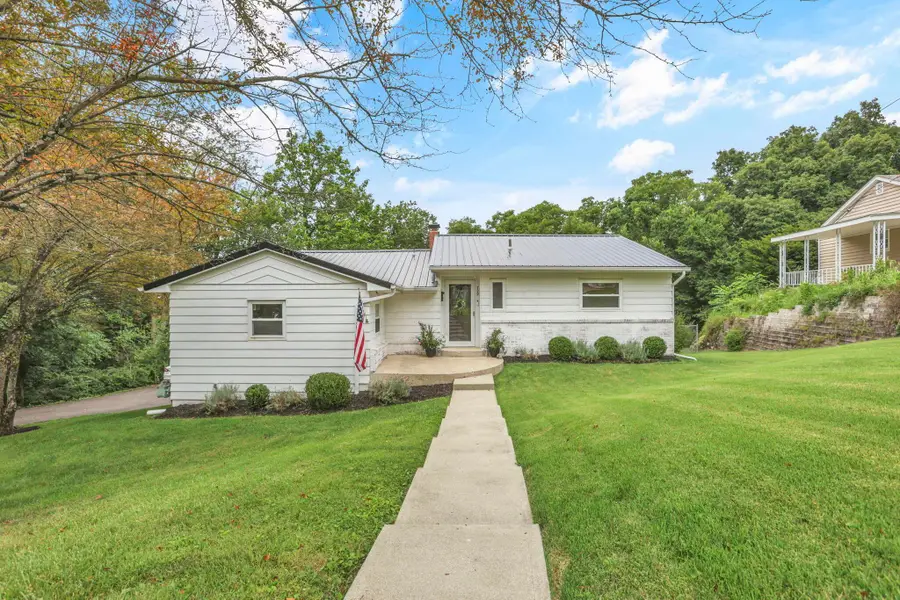 729 Glenwood Drive, Logan, OH 43138 - #2