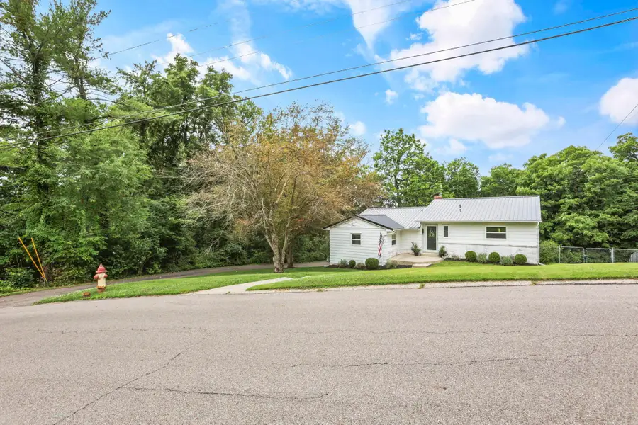 729 Glenwood Drive, Logan, OH 43138 - #3