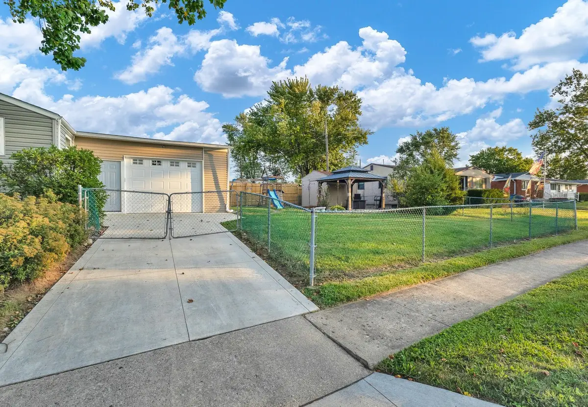 693 Maurine Drive, Columbus, OH 43228 - #1