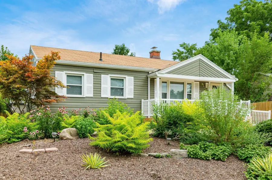 1834 E Beaumont Road, Columbus, OH 43224 - #2